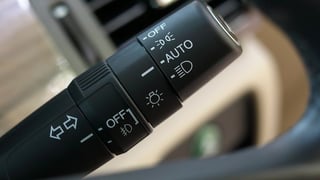 TSX:MG