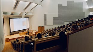 7 Investing Lessons From 2023 cover